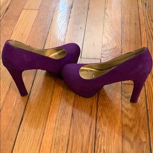 Purple velvet heals. Size 5.5